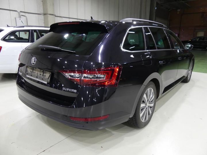 Photo 2 VIN: TMBJG7NP0H7036840 - SKODA SUPERB COMBI 