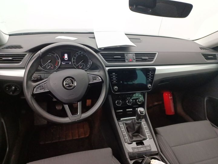 Photo 8 VIN: TMBJG7NP0J7510677 - SKODA SUPERB 