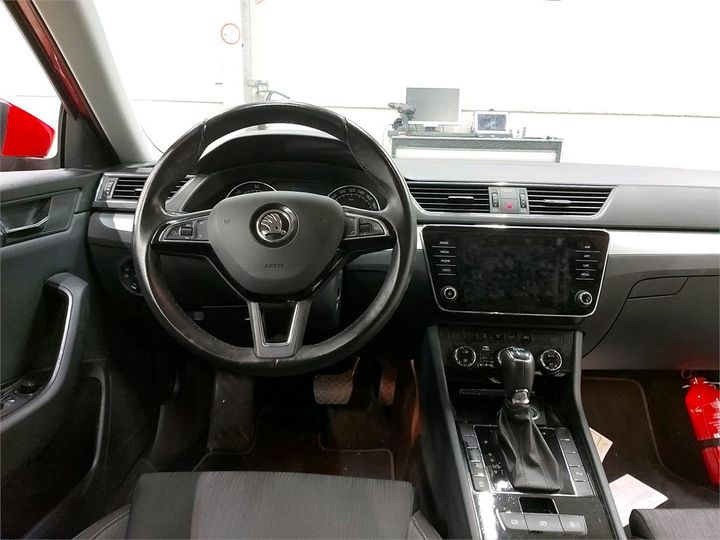 Photo 12 VIN: TMBJG7NP0J7565727 - SKODA SUPERB 