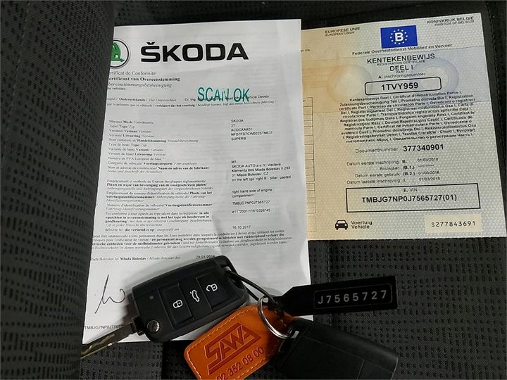 Photo 4 VIN: TMBJG7NP0J7565727 - SKODA SUPERB 