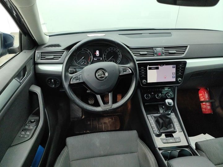 Photo 8 VIN: TMBJG7NP0J7607765 - SKODA SUPERB 