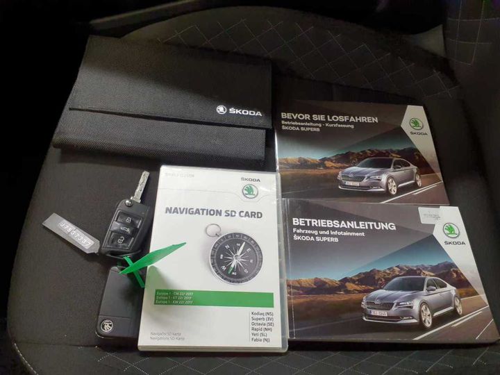 Photo 26 VIN: TMBJG7NP1J7537337 - SKODA SUPERB 