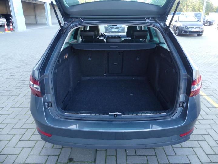 Photo 7 VIN: TMBJG7NP2H7044213 - SKODA SUPERB 