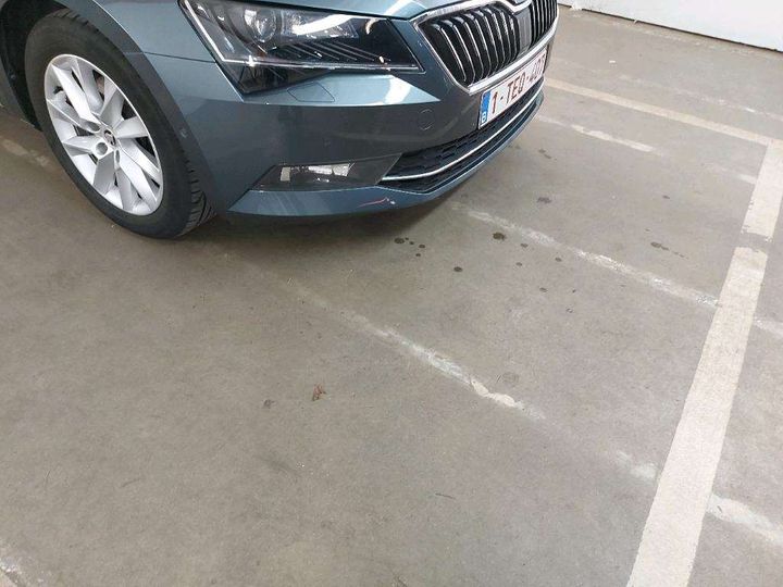 Photo 17 VIN: TMBJG7NP2J7533460 - SKODA SUPERB 