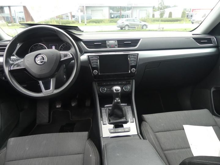 Photo 10 VIN: TMBJG7NP3H7544705 - SKODA SUPERB 