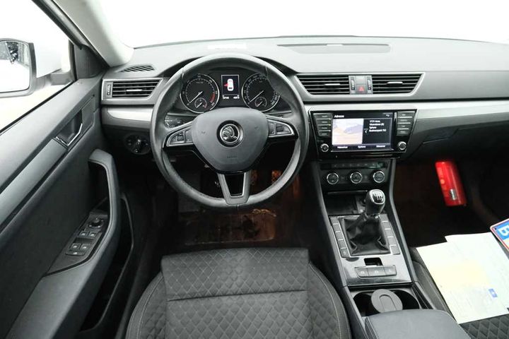 Photo 9 VIN: TMBJG7NP3H7551007 - SKODA SUPERB 