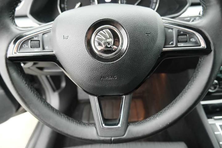 Photo 25 VIN: TMBJG7NP3J7511970 - SKODA SUPERB 