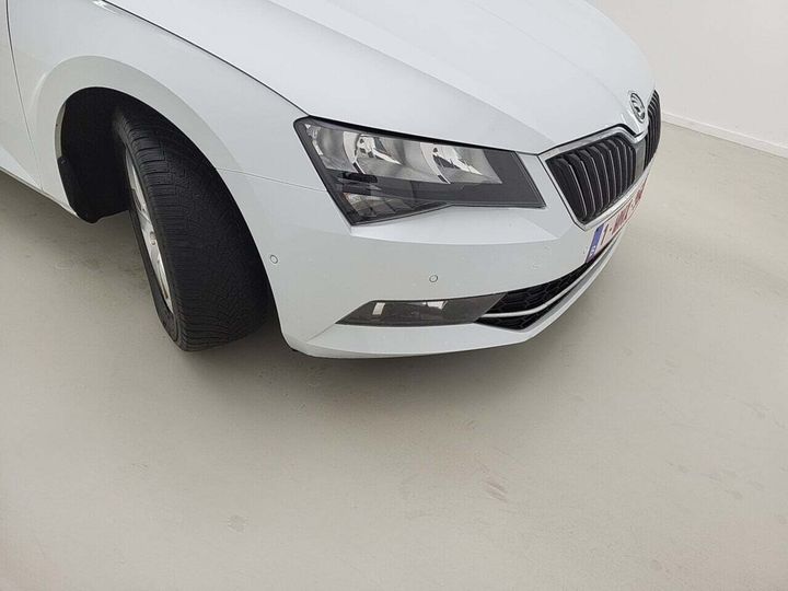 Photo 4 VIN: TMBJG7NP3K7070181 - SKODA SUPERB 