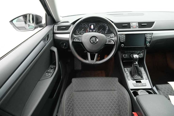 Photo 9 VIN: TMBJG7NP4H7523720 - SKODA SUPERB 