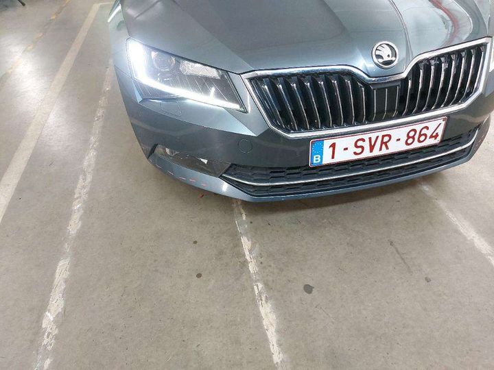 Photo 16 VIN: TMBJG7NP4J7502470 - SKODA SUPERB 