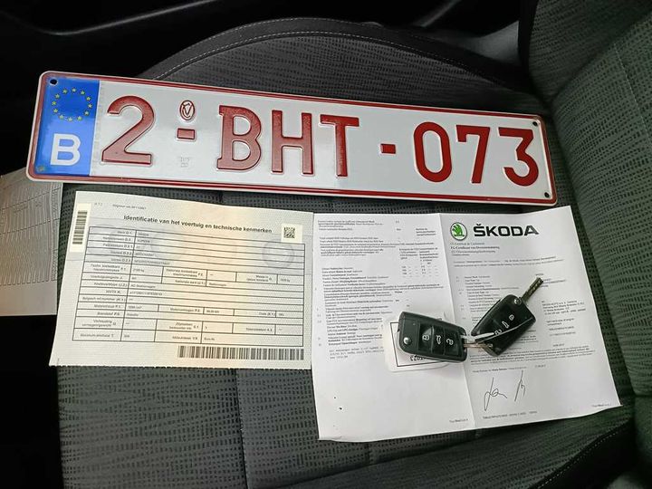 Photo 4 VIN: TMBJG7NP4J7518605 - SKODA SUPERB 