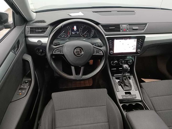 Photo 9 VIN: TMBJG7NP4J7518605 - SKODA SUPERB 