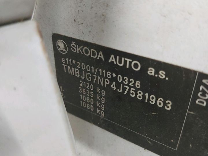 Photo 5 VIN: TMBJG7NP4J7581963 - SKODA SUPERB 