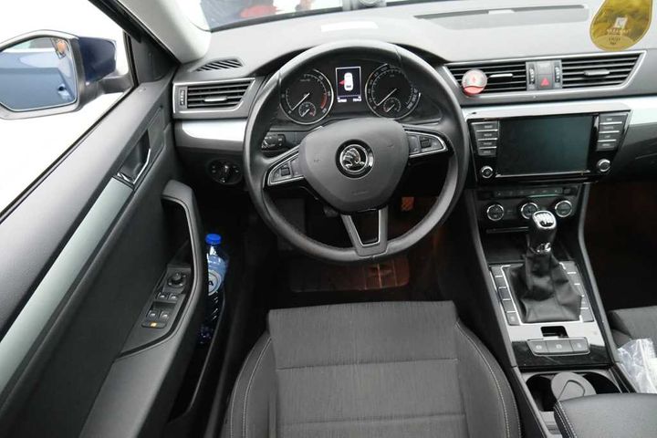 Photo 9 VIN: TMBJG7NP5H7045937 - SKODA SUPERB 