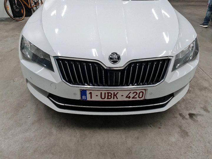 Photo 17 VIN: TMBJG7NP5J7578778 - SKODA SUPERB 