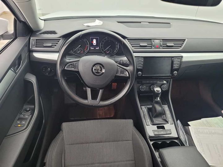 Photo 9 VIN: TMBJG7NP7H7520603 - SKODA SUPERB 