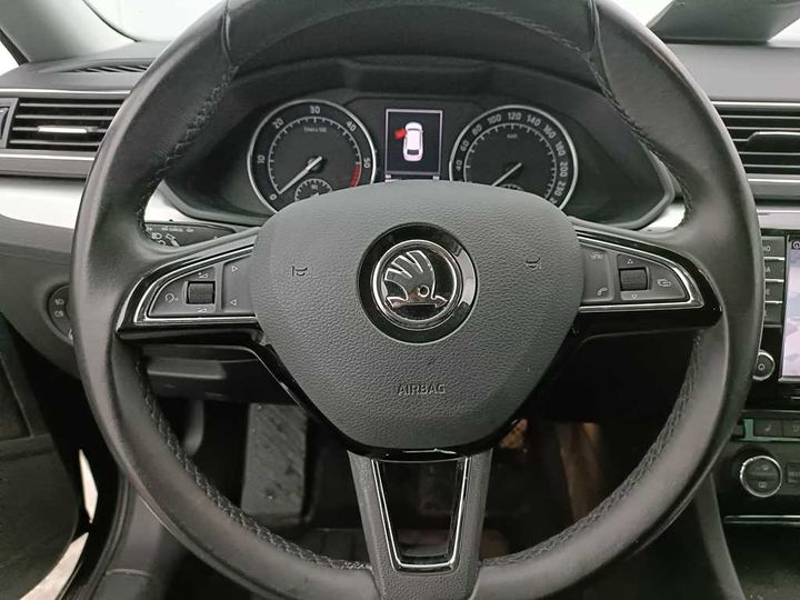 Photo 23 VIN: TMBJG7NP7H7542715 - SKODA SUPERB 