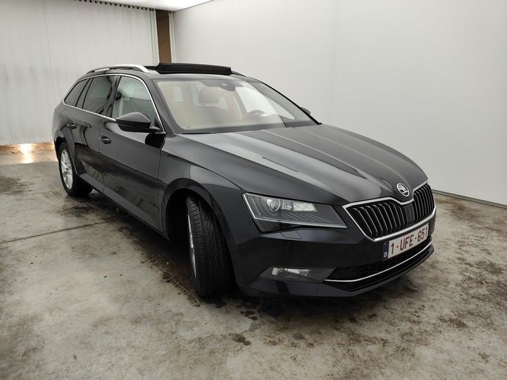 Photo 8 VIN: TMBJG7NP7J7587479 - SKODA SUPERB 