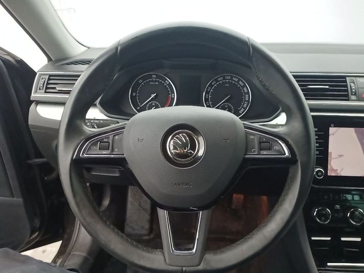 Photo 27 VIN: TMBJG7NP7J7606399 - SKODA SUPERB 