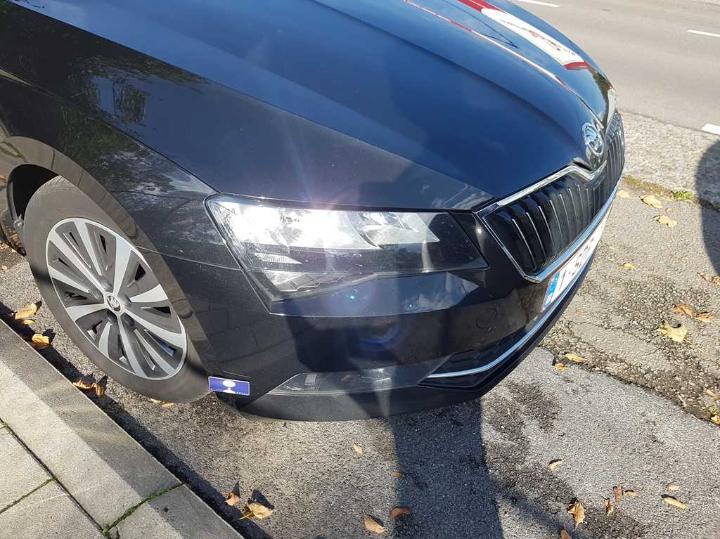 Photo 16 VIN: TMBJG7NP8H7537037 - SKODA SUPERB 