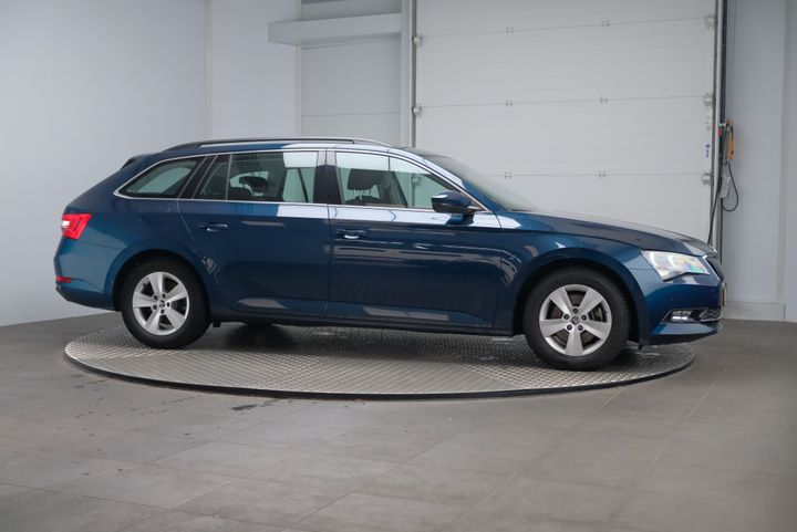 Photo 5 VIN: TMBJG7NP8J7512886 - SKODA SUPERB COMBI 