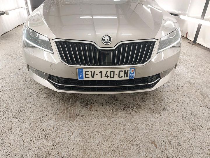 Photo 14 VIN: TMBJG7NP8J7544690 - SKODA SUPERB 