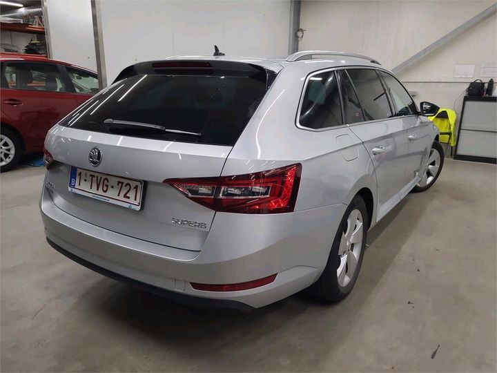 Photo 2 VIN: TMBJG7NP8J7566074 - SKODA SUPERB 