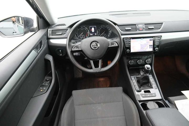 Photo 9 VIN: TMBJG7NP9H7529125 - SKODA SUPERB 