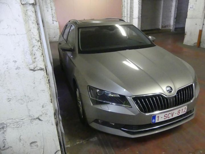 Photo 6 VIN: TMBJG7NP9H7544921 - SKODA SUPERB 