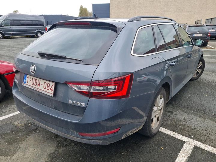 Photo 2 VIN: TMBJG7NP9J7577035 - SKODA SUPERB 