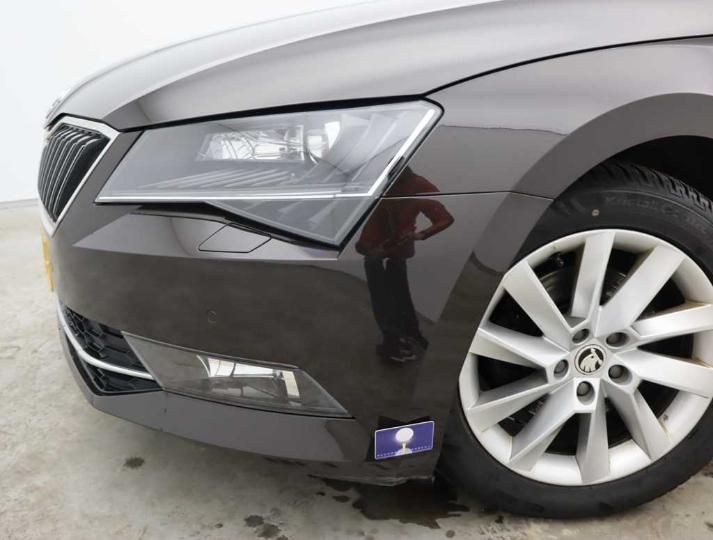 Photo 30 VIN: TMBJG7NPXH7014098 - SKODA SUPERB 