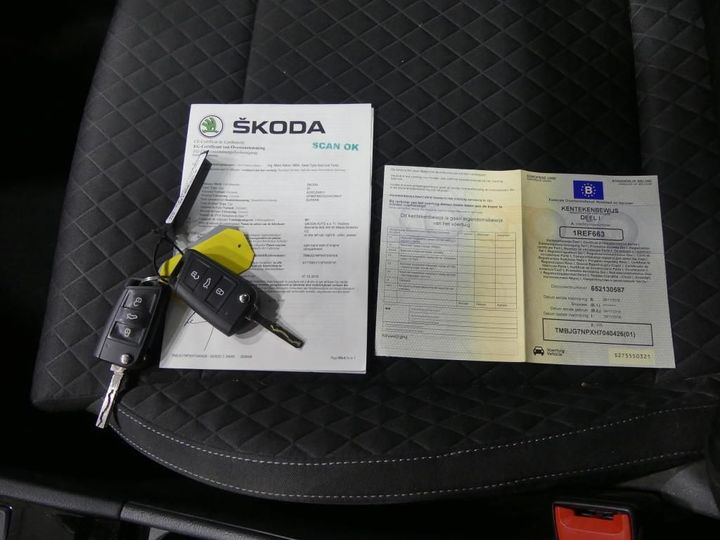 Photo 11 VIN: TMBJG7NPXH7040426 - SKODA SUPERB 