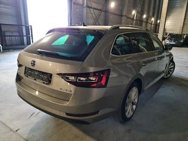 Photo 4 VIN: TMBJG7NPXH7516934 - SKODA SUPERB 