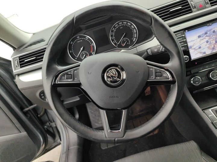 Photo 23 VIN: TMBJG7NPXH7517310 - SKODA SUPERB 