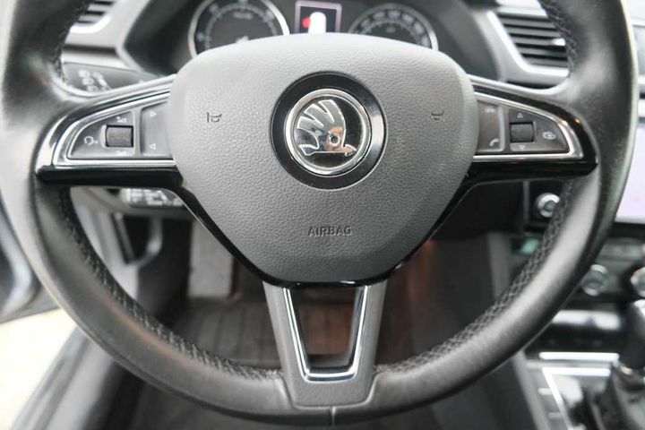 Photo 23 VIN: TMBJG7NPXH7529425 - SKODA SUPERB 