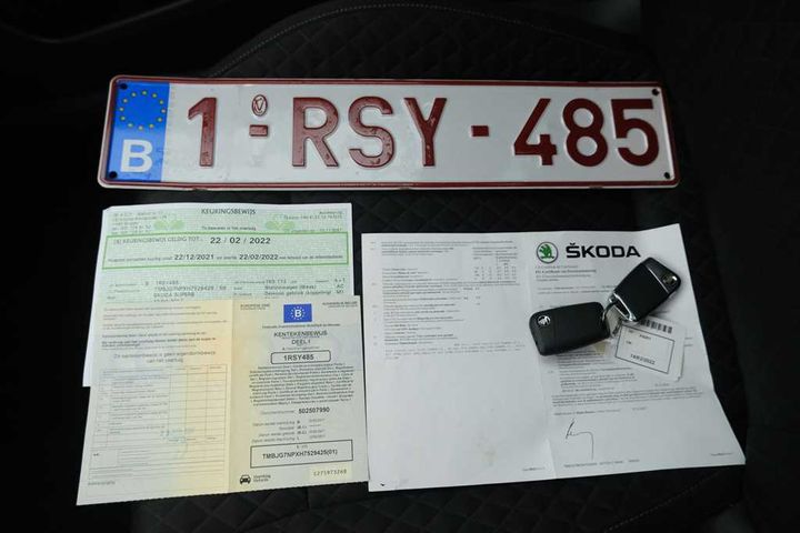 Photo 4 VIN: TMBJG7NPXH7529425 - SKODA SUPERB 