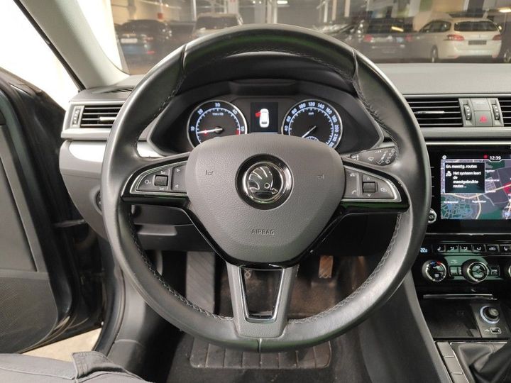 Photo 23 VIN: TMBJG7NPXJ7579148 - SKODA SUPERB 