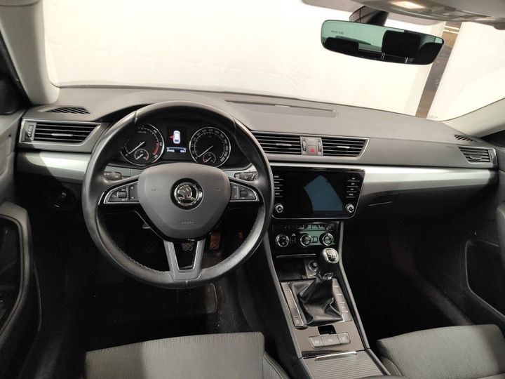 Photo 8 VIN: TMBJG7NPXJ7579148 - SKODA SUPERB 