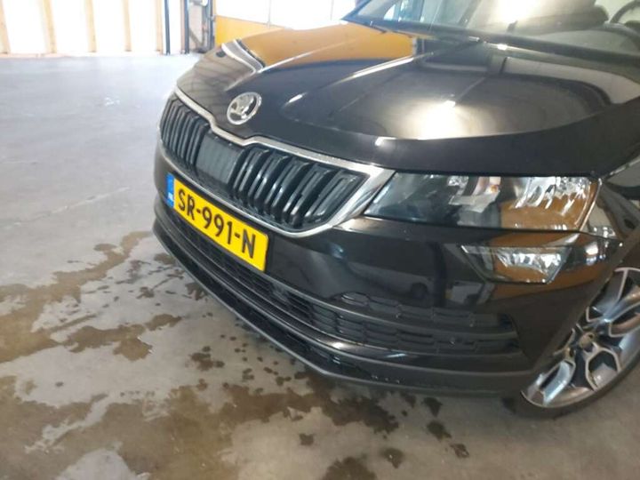 Photo 4 VIN: TMBJG7NU1J2021238 - SKODA KAROQ 