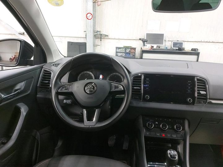 Photo 10 VIN: TMBJG7NU4KJ008734 - SKODA KAROQ 