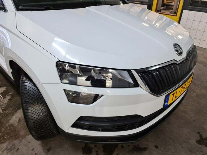 Photo 4 VIN: TMBJG7NU6J2021252 - SKODA KAROQ 