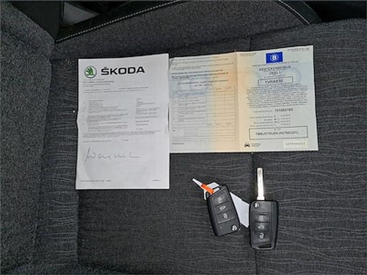 Photo 12 VIN: TMBJG7NU6KJ007682 - SKODA KAROQ 