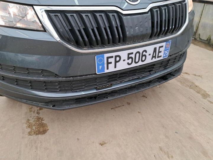 Photo 18 VIN: TMBJG7NU9L2033950 - SKODA KAROQ 