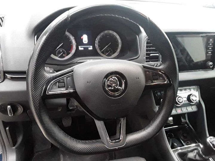 Photo 13 VIN: TMBJG7NUXLJ010277 - SKODA KAROQ 