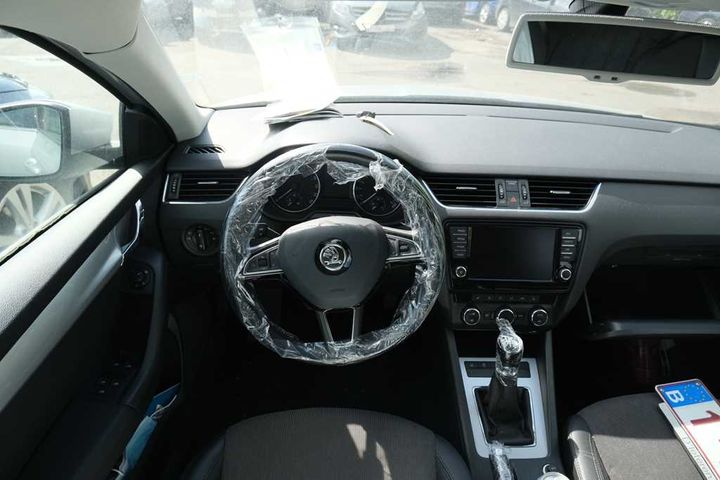 Photo 9 VIN: TMBJG9NE0G0123364 - SKODA OCTAVIA 