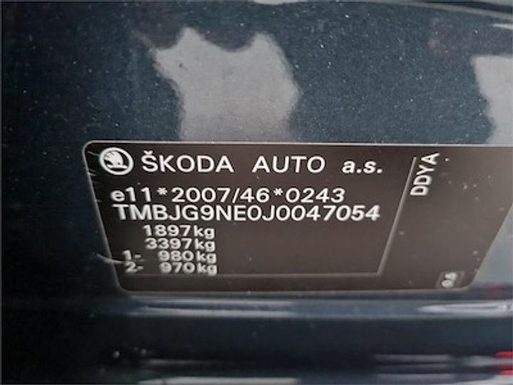 Photo 11 VIN: TMBJG9NE0J0047054 - SKODA OCTAVIA 