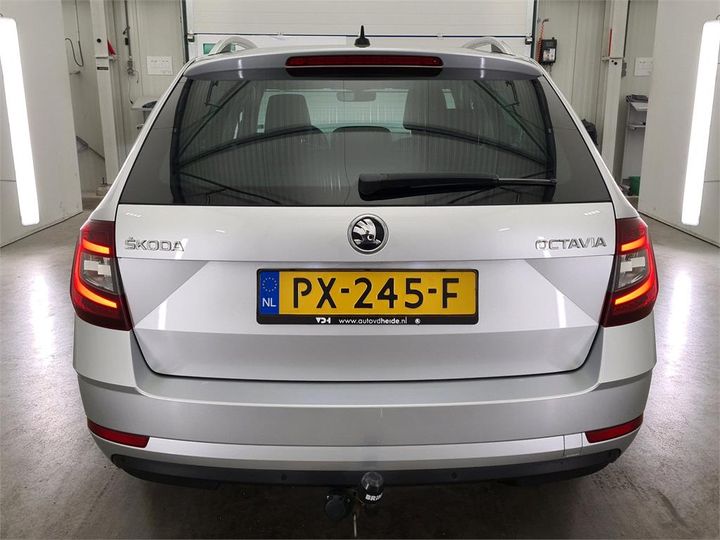 Photo 20 VIN: TMBJG9NE0J0147879 - SKODA OCTAVIA 