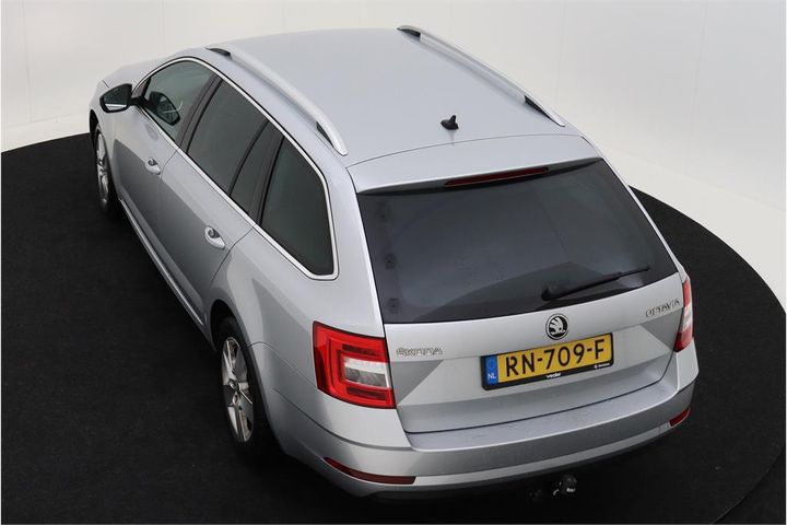 Photo 4 VIN: TMBJG9NE0J0225075 - SKODA OCTAVIA 