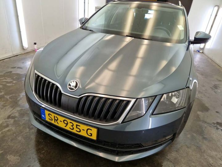 Photo 4 VIN: TMBJG9NE0J0331235 - SKODA OCTAVIA 