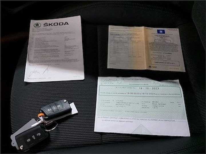 Photo 12 VIN: TMBJG9NE3J0160741 - SKODA OCTAVIA 